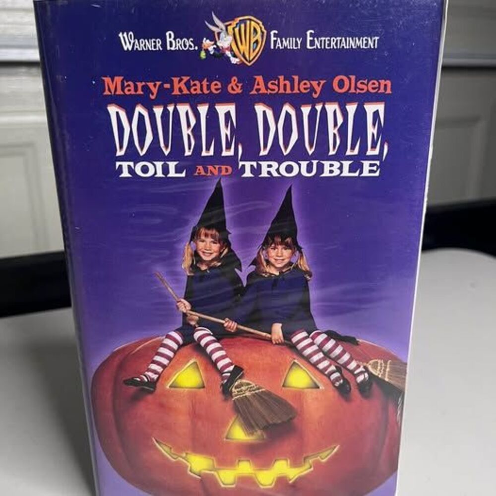 Mary-Kate & Ashley Olsen Double, Double, Toil and Trouble VHS